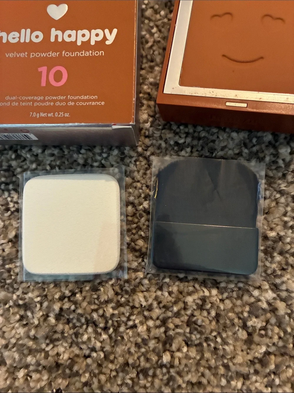 Benefit Hello Happy Velvet Powder Foundation 10